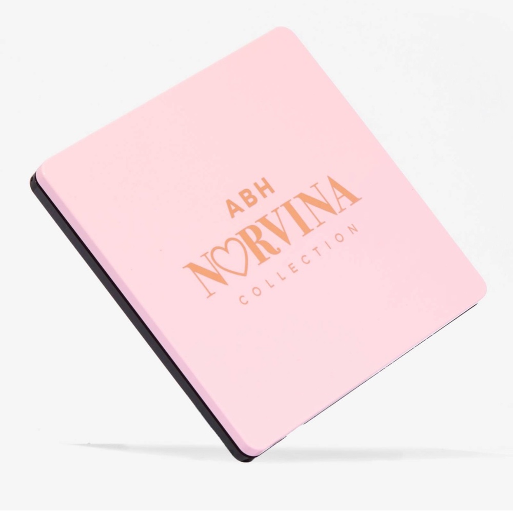 NORVINA PRO PIGMENT PALETTE VOL.4